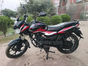 বাজাজ ডিসকভার ১২৫ ২০২১ ব্ল্যাক