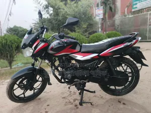 বাজাজ ডিসকভার ১২৫ ২০২১ ব্ল্যাক