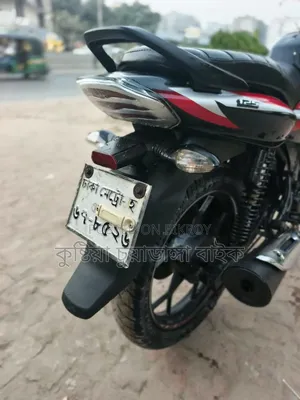 বাজাজ ডিসকভার ১২৫ ২০২১ ব্ল্যাক