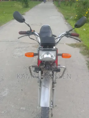 হোন্ডা ১৯৯৬ লাল