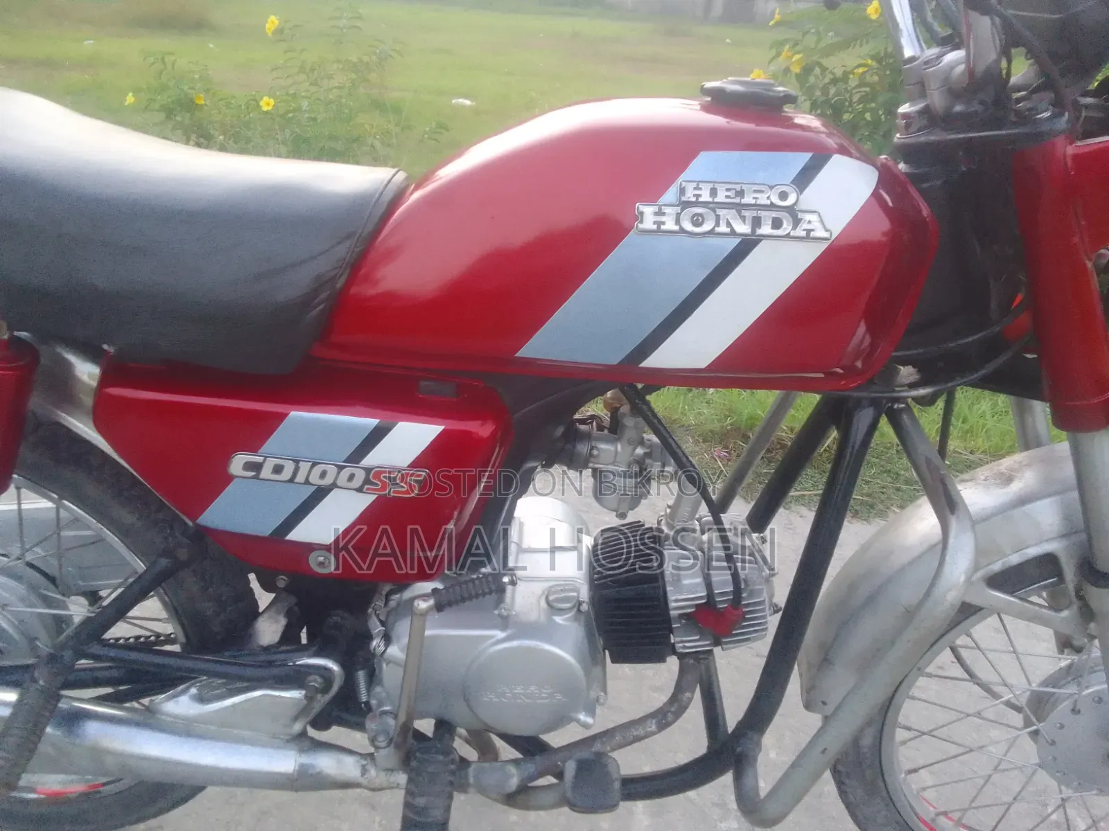 হোন্ডা ১৯৯৬ লাল