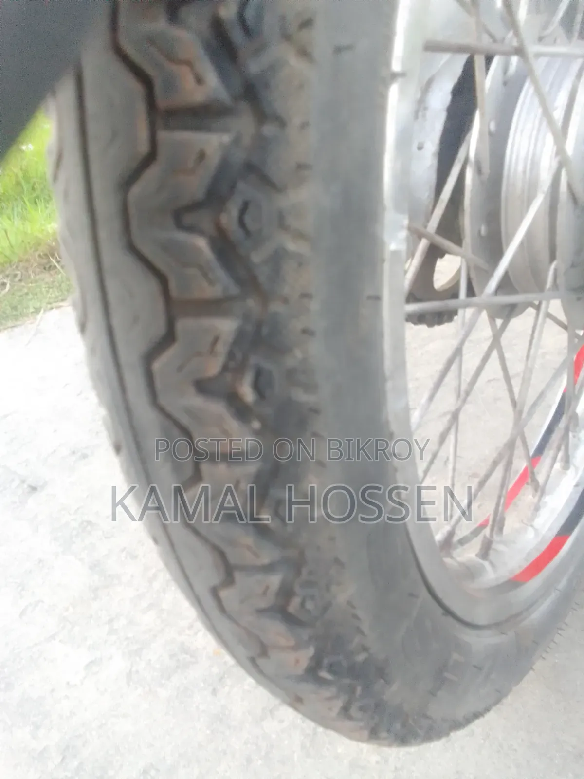 হোন্ডা ১৯৯৬ লাল