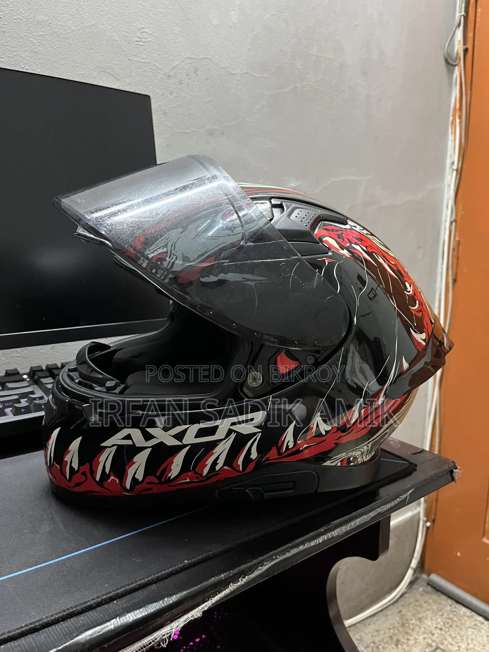 Axor Apex Beast Helmet - Black Grey