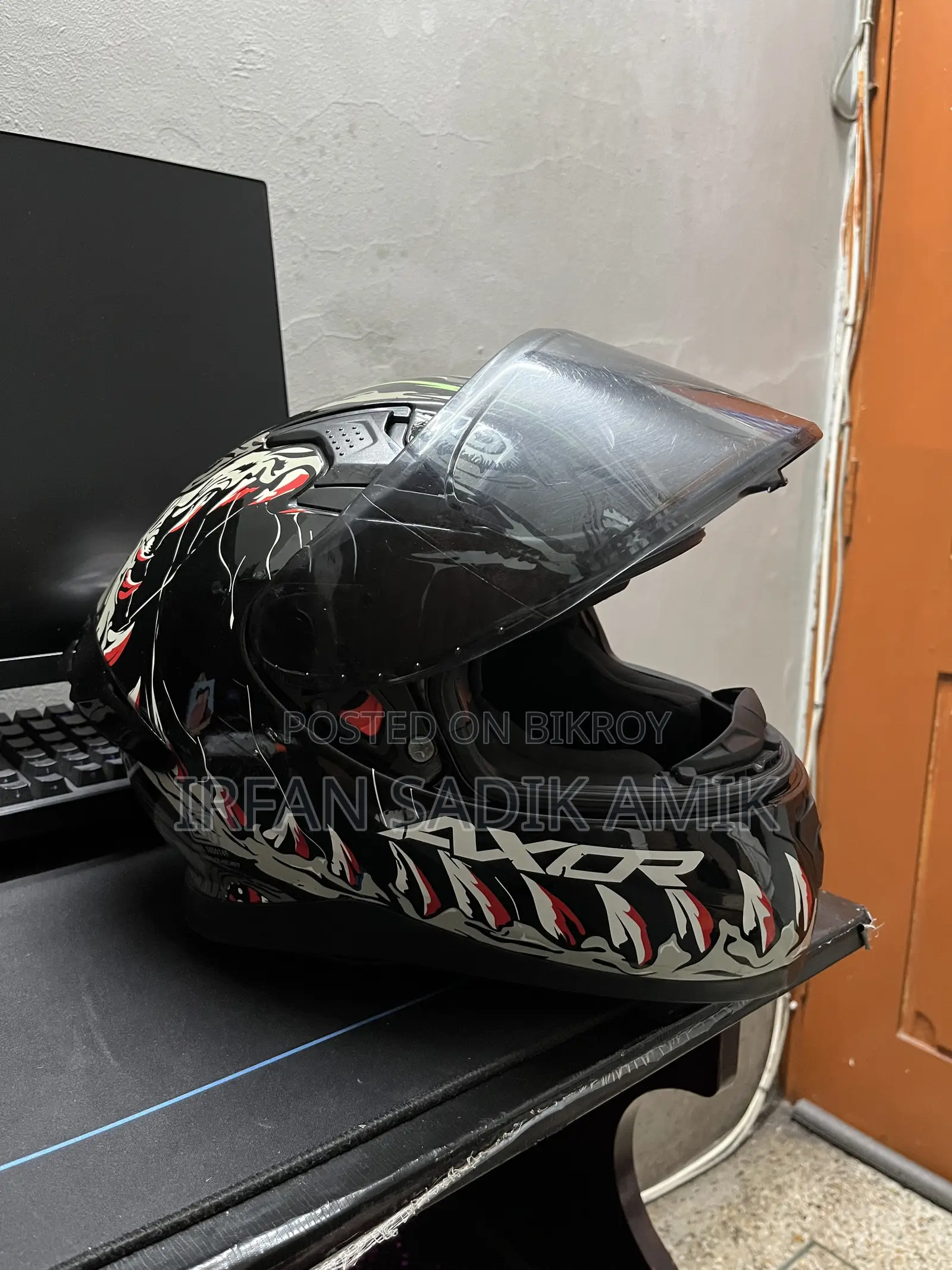 Axor Apex Beast Helmet - Black Grey