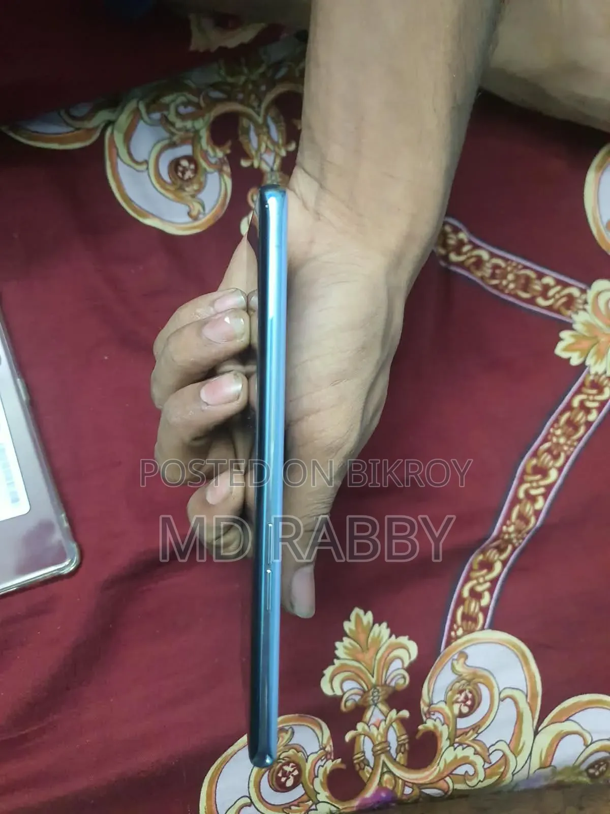 অপ্পো রেনো ২৫৬ জিবি