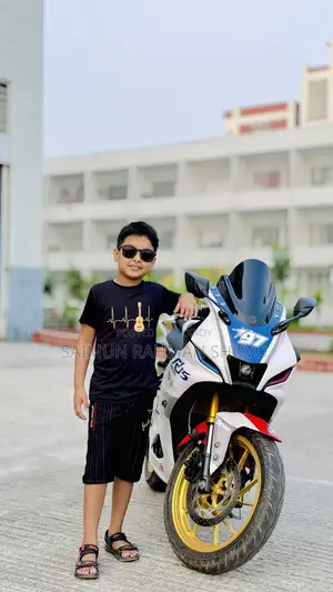 Yamaha R1 2022 White