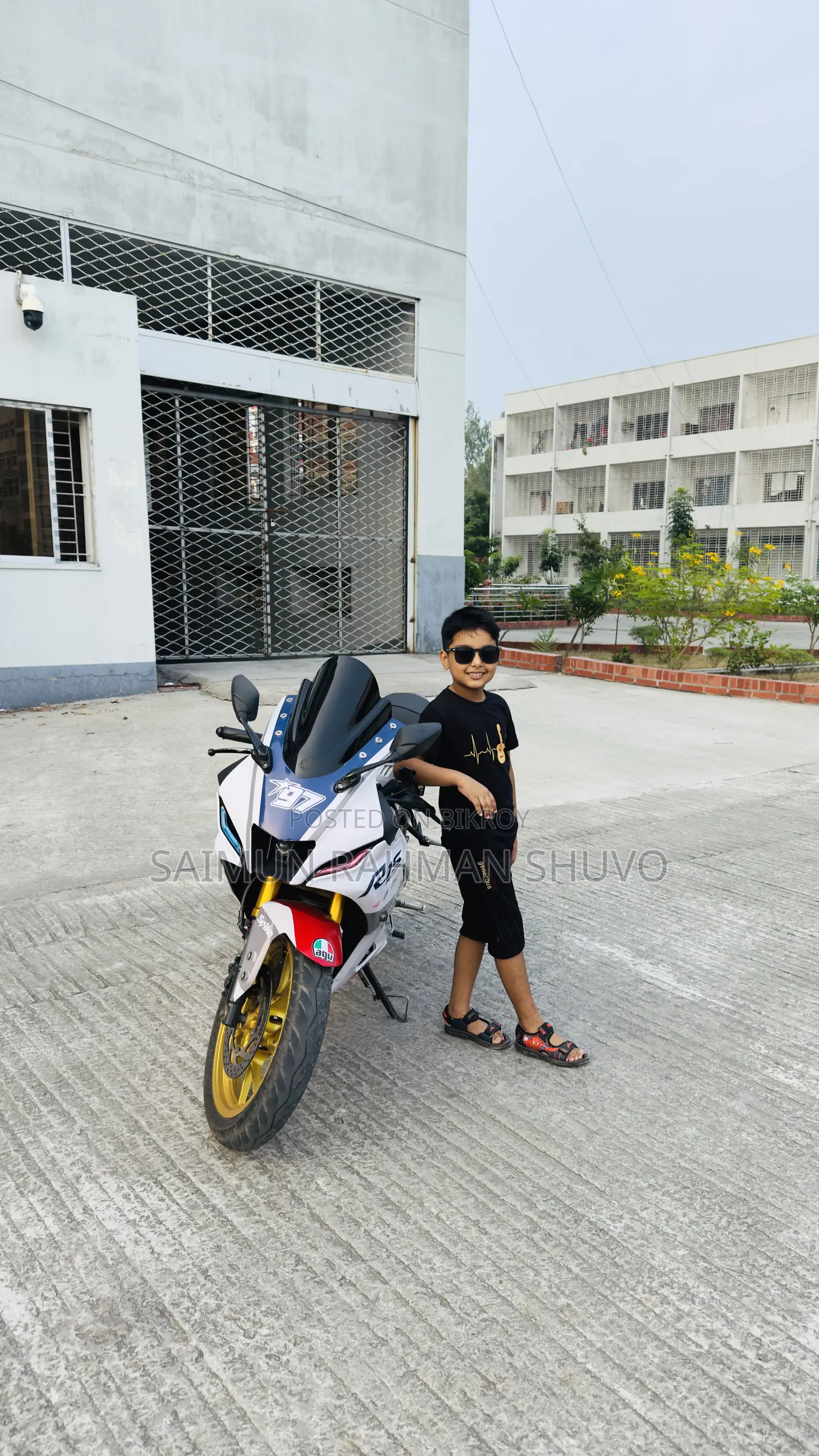 Yamaha R1 2022 White