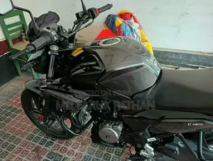 New Hero Xtreme 125R 2025 Black