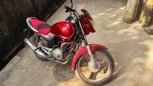 Yamaha 2006 Red