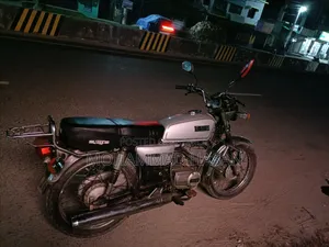 Yamaha 1997 Silver