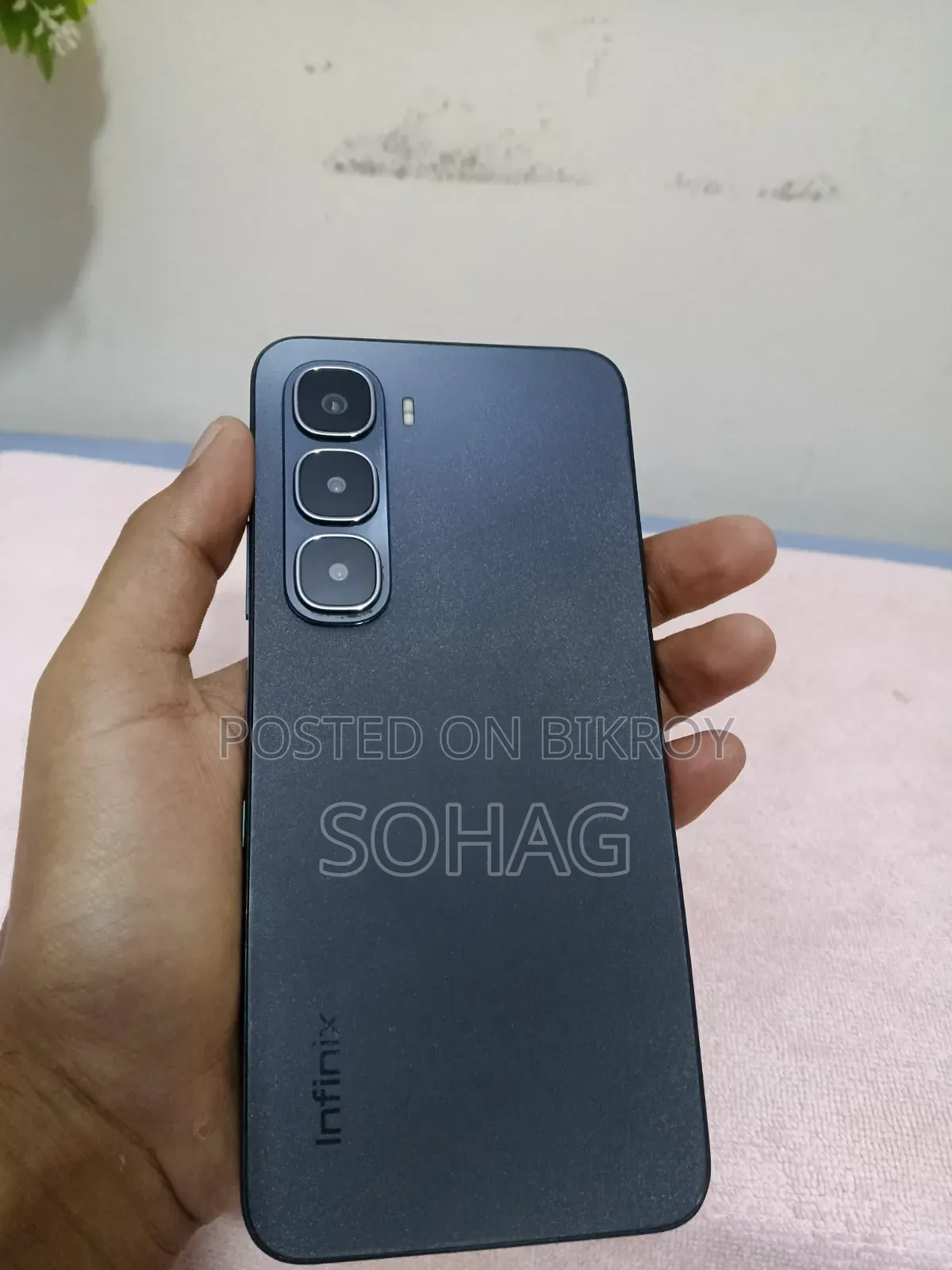 ইনফিনিক্স হট ৬০আই ১২৮ জিবি কালো