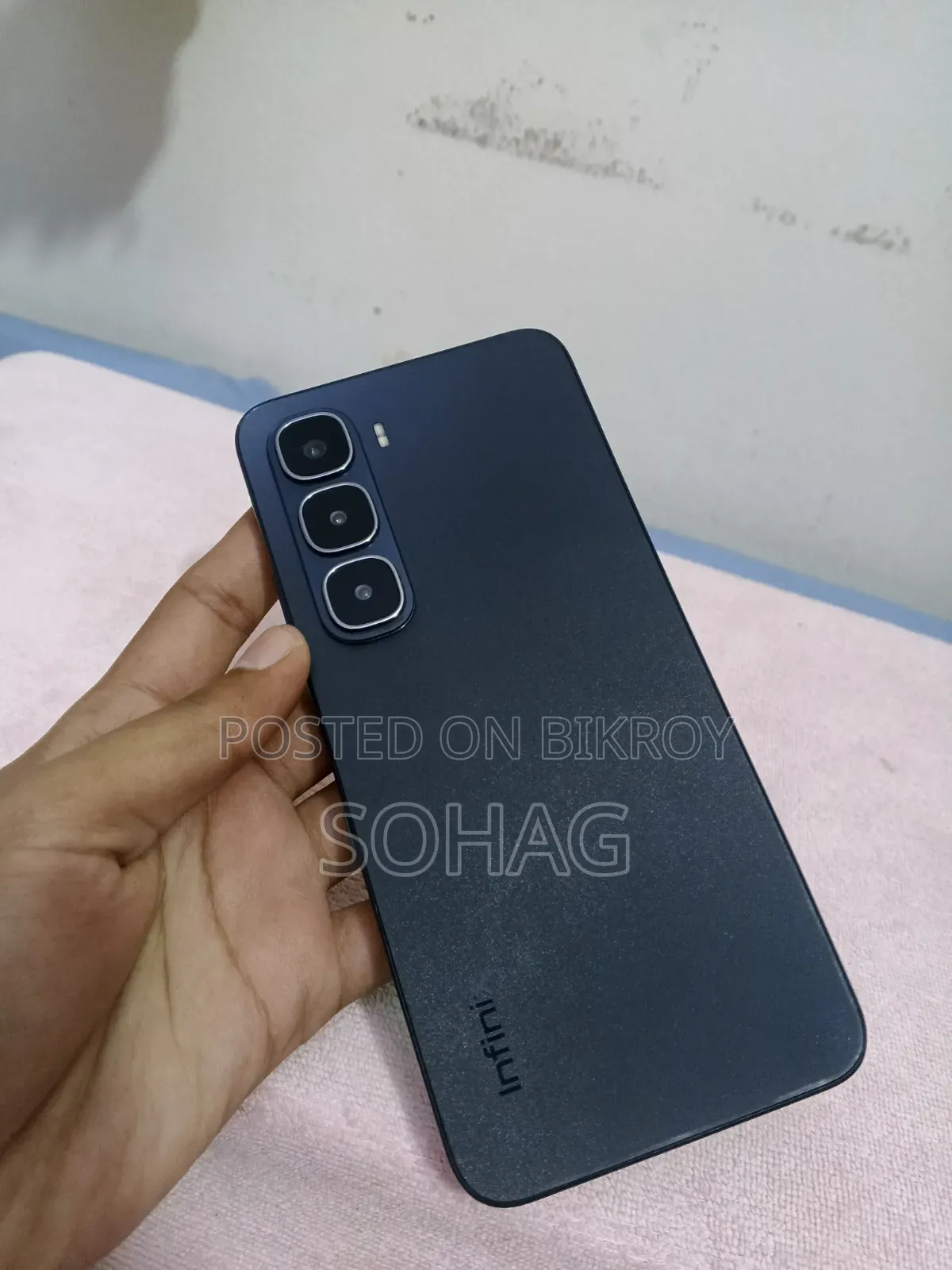 ইনফিনিক্স হট ৬০আই ১২৮ জিবি কালো