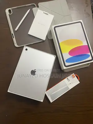 New Apple iPad (2025) 128 GB Silver
