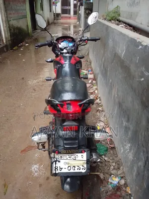 হিরো স্প্লেন্ডার আইস্মার্ট ২০১৯ লাল