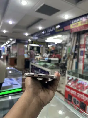 মোটোরোলা এজ ৭০ প্লাস ২৫৬ জিবি গ্রে