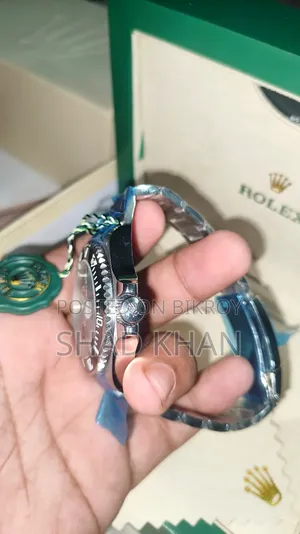 রোল্যাক্স ওয়াচ সাবমারিনার ডেট (Ref. 126610LN)