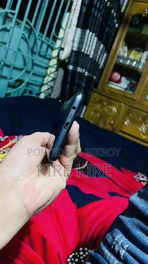 রিয়েলমি সি২১ওয়াই ৬৪ জিবি ব্ল্যাক