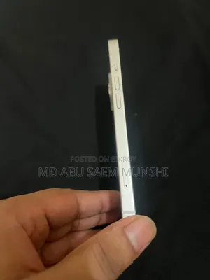 অ্যাপল আইফোন ১৩ ১২৮ জিবি হোয়াইট