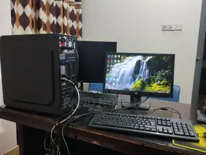 Desktop Computer HP 4GB Intel Core i3 SSD 500GB