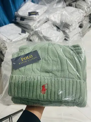 Ralph Lauren Beanie and Muffler Set. Available in Stock!!