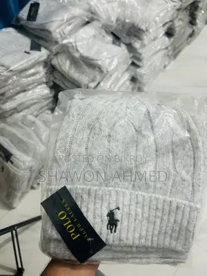 Ralph Lauren Beanie and Muffler Set. Available in Stock!!