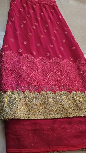 পার্টি শাড়ী