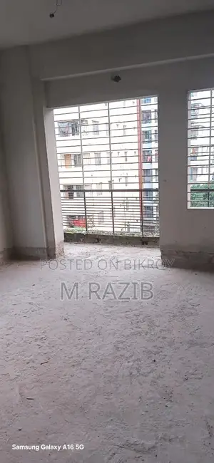 মোহাম্মদপুরে ৩ বেডরুমের অ্যাপার্টমেন্ট বিক্রয়