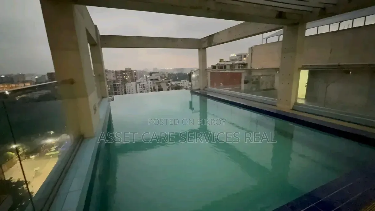 5-Bedroom Apartment in Gulshan for sale