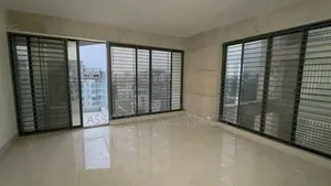 5-Bedroom Apartment in Gulshan for sale