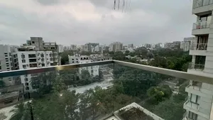 5-Bedroom Apartment in Gulshan for sale