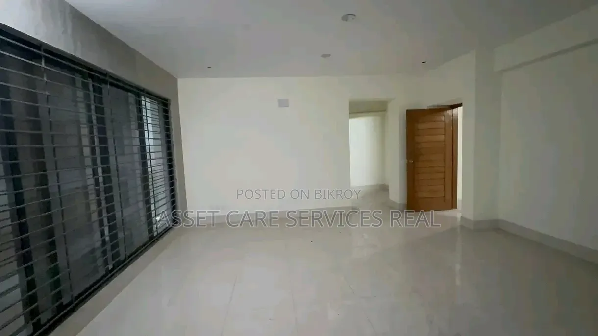 5-Bedroom Apartment in Gulshan for sale