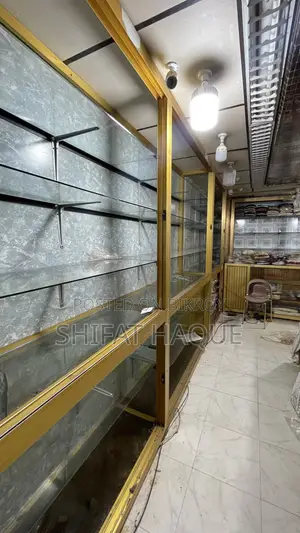  কাপড়ের দোকানের থাই অ্যালুমিনিয়ামের শোকেস বিক্রি হবে!