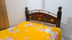 ব্যবহৃত পার্টেক্স খাট - ৪ ফুট × ৬ ফুট ৫ ইঞ্চি, বিক্রয়ের জন্য, রামপুরা