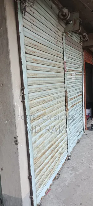 ১ টি দোকান বিক্রি হবে।