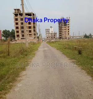 সেক্টর-১৭/ডি এ মেট্রো স্টেশনের কাছে উত্তরমুখী ৬ কাঠা জমি