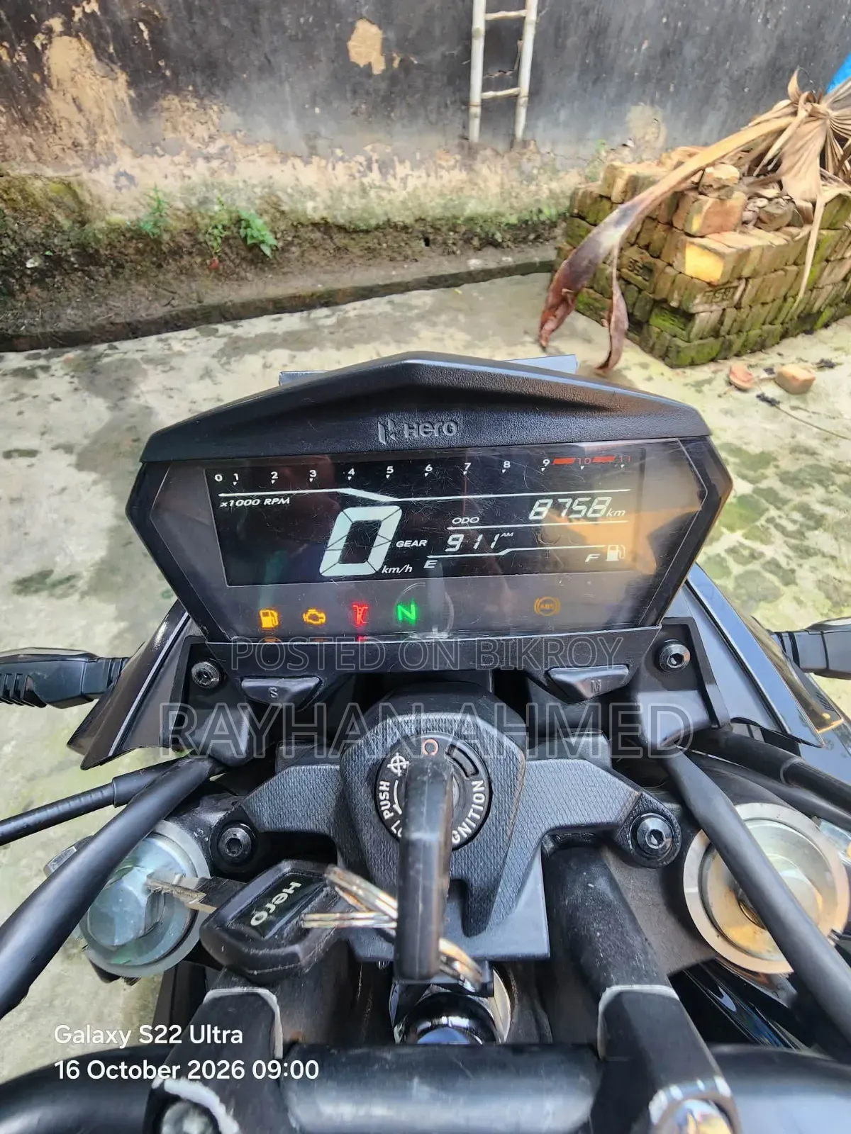 হিরো এক্সট্রিম ১২৫আর ২০২৫ ব্ল্যাক