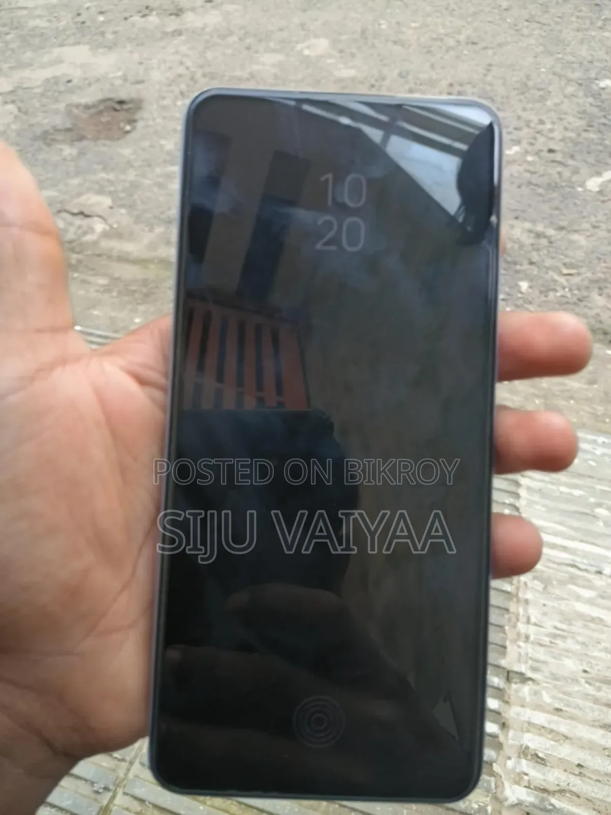 রিয়েলমি ১২ ২৫৬ জিবি নীল