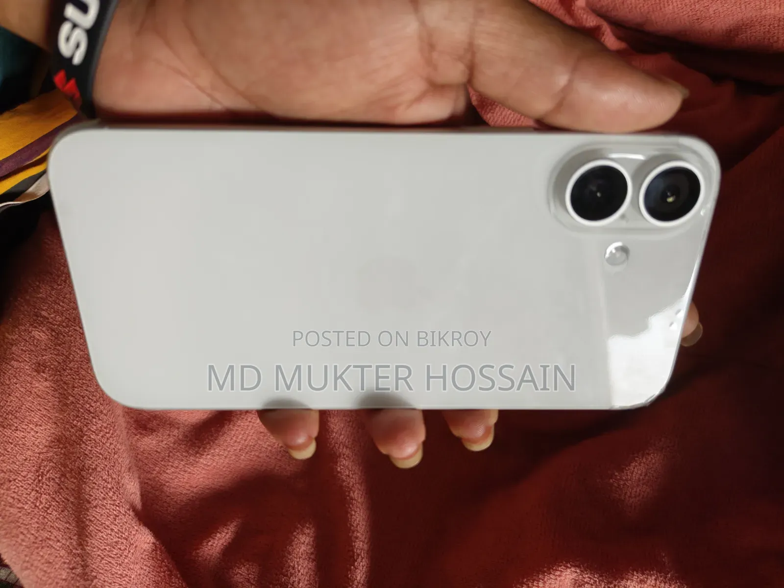 অ্যাপল আইফোন ১৬ প্লাস ১২৮ জিবি হোয়াইট