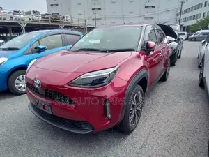 Toyota Yaris Cross 1.5 Hybrid Front-Wheel Drive 2021 Red