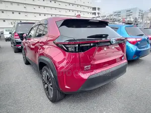 Toyota Yaris Cross 1.5 Hybrid Front-Wheel Drive 2021 Red