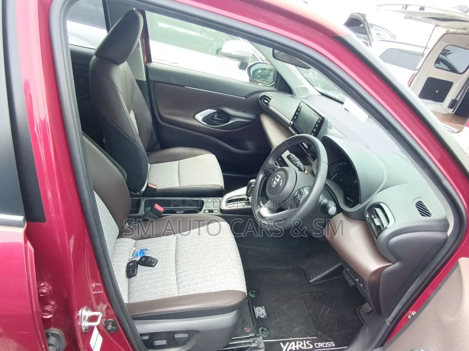 Toyota Yaris Cross 1.5 Hybrid Front-Wheel Drive 2021 Red