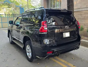 Toyota Land Cruiser Prado 2.7 i 2012 Black
