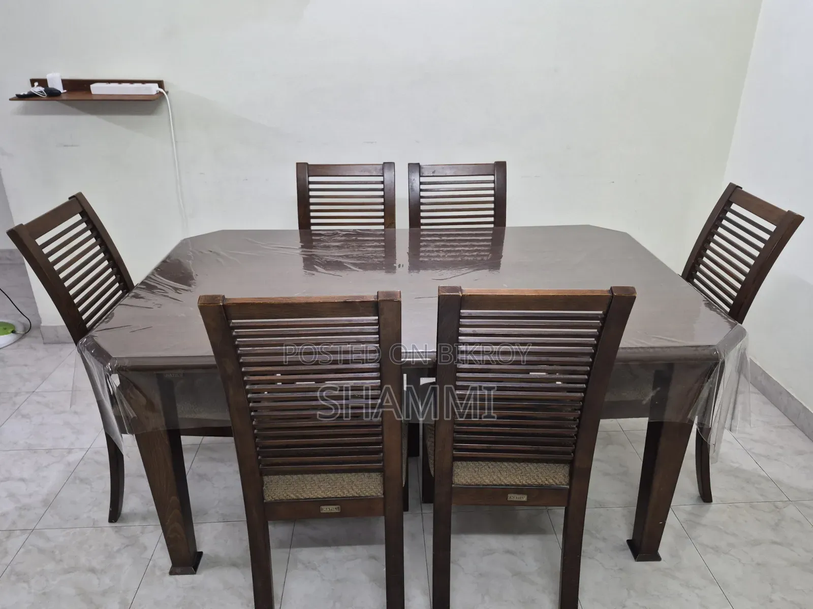 Hatil 6 Seater Table