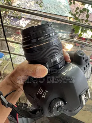 Canon 5D Mark IV + 85mm 1.8usm