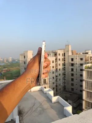 স্যামসাং গ্যালাক্সি এস২৪ ১২৮ জিবি সাদা