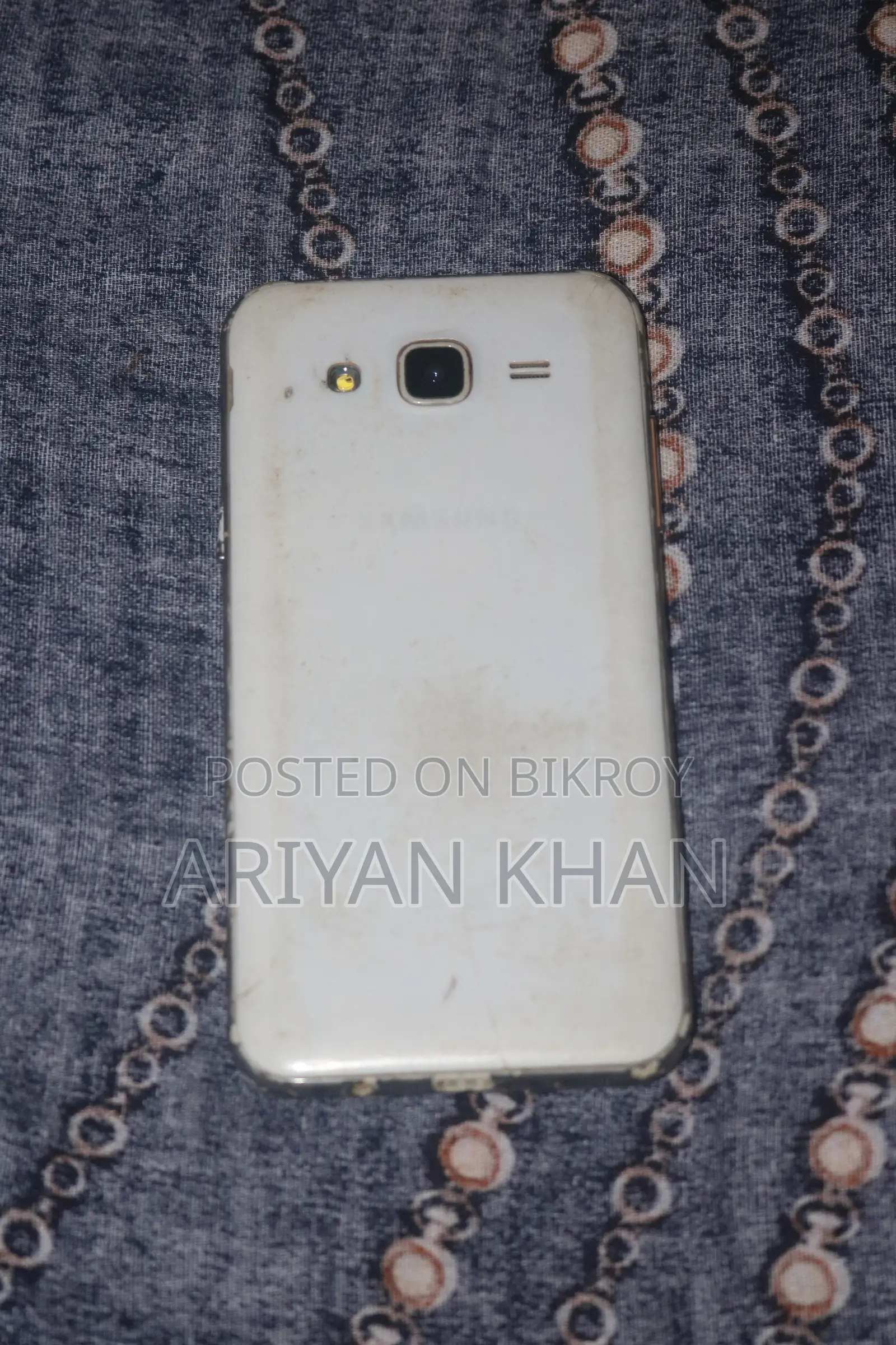 স্যামসাং গ্যালাক্সি জে৫ ৮ জিবি সাদা