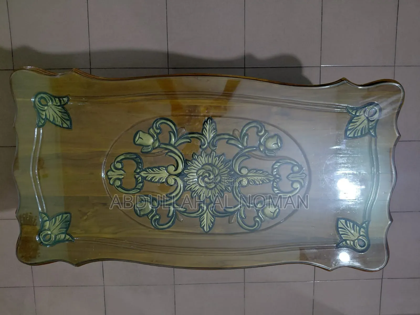 ভিক্টোরিয়া টি টেবিল