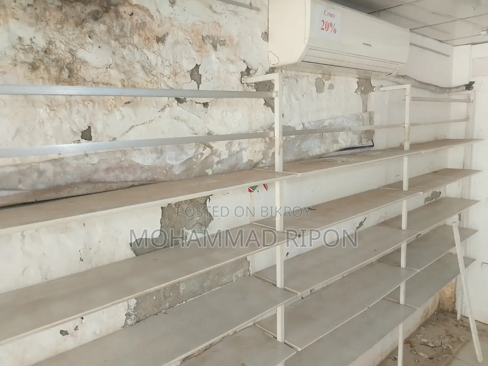 দোকানে ব্যবহৃত সেল্ফ/রেক বিক্রি করা হবে