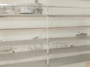 দোকানে ব্যবহৃত সেল্ফ/রেক বিক্রি করা হবে