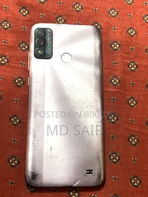 Symphony Z33 32 GB Purple